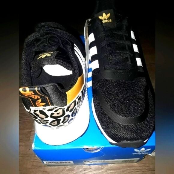 NWT 𝅺Multiplex cheetah print Adidas sneakers sz 9.5 - Picture 2 of 8